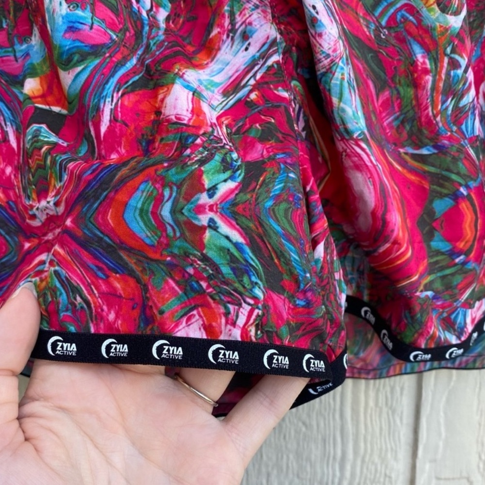 Zyia Magenta Sprinter Short size medium running built in liner workout bottoms